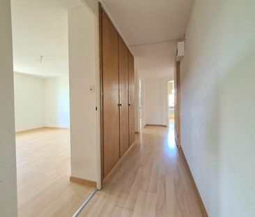 Helle und charmante 4½-Zimmer-Wohnung - Photo 2