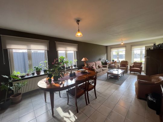 Gelijkvloerse woning met 3 slaapkamers te Lommel - Foto 1