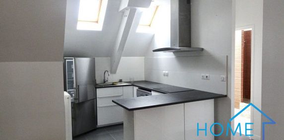 Appartement de charme, type F2, ensoleillé et traversant (exposition nord sud) - Photo 2