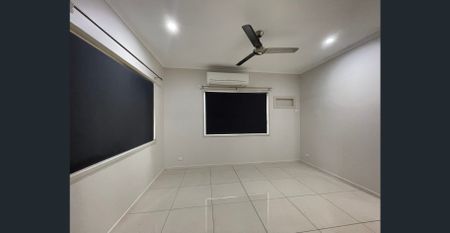 4 bedroom with pool - Photo 3