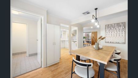 Beautiful 3 Bedroom Home - Photo 4