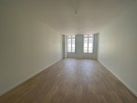 Location appartement bourgeois 4 pièces 119.29 m² à Romans-sur-Isère (26100) 4 - Photo 2