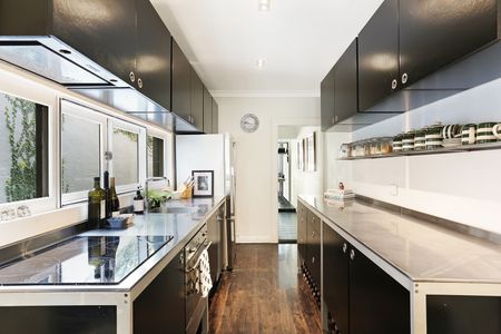 86 Underwood Street, Paddington - Photo 2