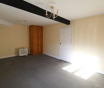 Flat to rent on - Photo 5