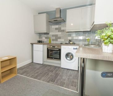 1 bedroom flat to rent - Photo 6
