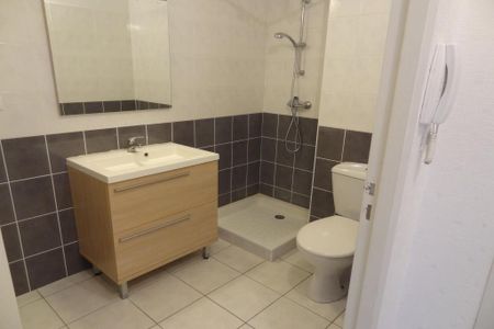 Location Appartement 2 pièces 39m² RODEZ 12000 - Photo 4
