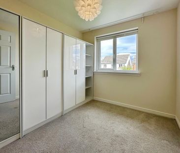 4 bedroom detached house to rent - Photo 3