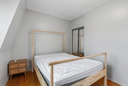 For Lease - 15 Myrtle Avenue, Toronto, Ontario - Photo 4