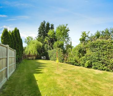 3 bedroom semi-detached house to rent - Photo 5