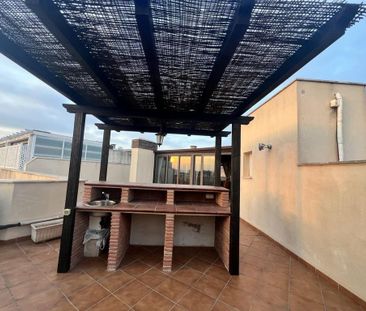 3 bedroom luxury penthouse for rent in Málaga, Spain - Photo 4