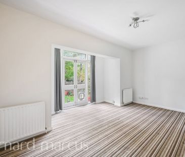Westbury Road - Photo 2