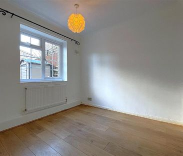 3 bedroom townhouse to rent - Photo 4