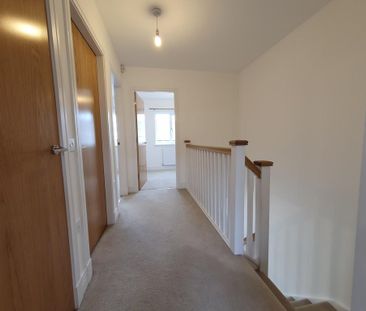 3 bedroom semi-detached house to rent - Photo 6