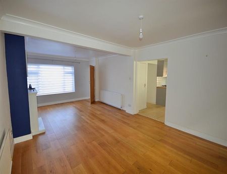 3 Bedroom Semi Detached To Let - Photo 2