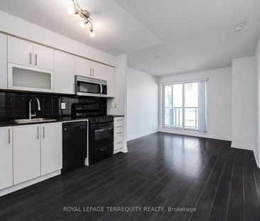 50 Town Centre Court condo — Toronto, ON (1-Bedroom) - 1 Bedroom - Photo 4