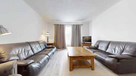 For Lease - 16 Nicole Marie Avenue Unit# Main, Barrie, Ontario - Photo 3