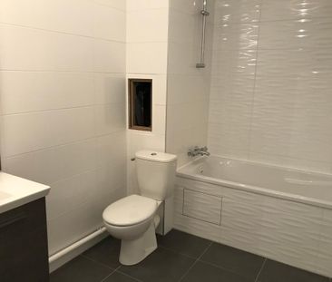 Location Appartement 1 pièce 34m² LE PLESSIS ROBINSON 92350 - Photo 4