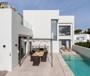 3 bedroom luxury Villa for rent in Nueva Andalucia, Andalusia - Photo 3