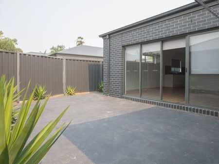 1/12 Lorna Street, 3340, Bacchus Marsh Vic - Photo 3