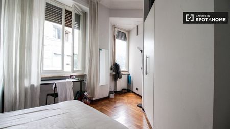 turin, Piedmont 10124 - Photo 2