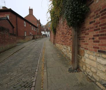 Danes Cottages, Danesgate, Lincoln, LN2 1NB - Photo 2