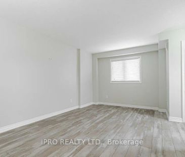 Property For Lease | X9256511 - Photo 6