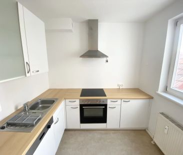 Wohnen im Adlerhof (1070 Wien)! 2-Zimmer DG Wohnung mit Lift zu ver... - Photo 4