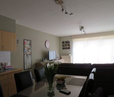 Een comfortabel appartement gelegen in het centrum van Bree op de g... - Photo 3