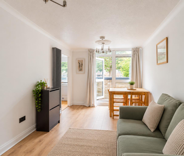 Cottingwood Court, Newcastle Upon Tyne - Photo 2