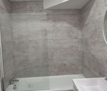 Location Appartement 2 pièces 27m² - Photo 3
