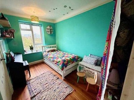 3 bedroom apartment to rent - Photo 4