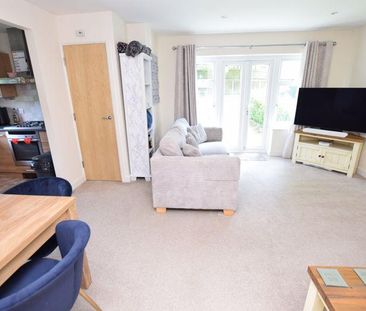 2 bedroom apartment to rent - Photo 2