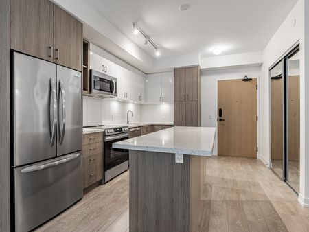 For Lease - 333 Sunseeker Avenue Unit# G7, Innisfil, Ontario - Photo 2