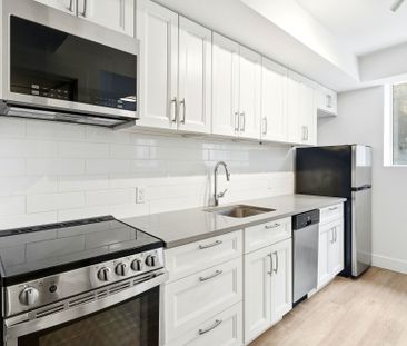 841 Grenon Ave - Photo 3