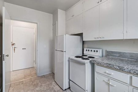 Premier Suite - 1 Bedroom - Photo 2