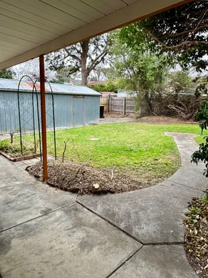 64 Orana Drive, Watsonia VIC 3087 - Photo 1