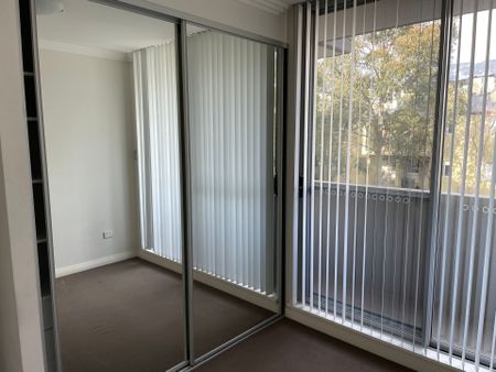 Modern 2 Bedroom Apartment Living in the Heart of Silverwater - Photo 2