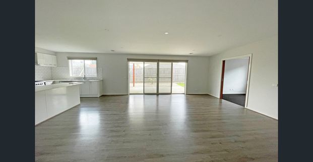 Sought after Chesterfield Estate - Photo 1