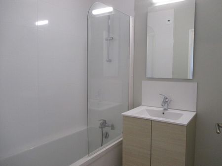 Location Appartement 2 Pièces 45 m² - Photo 4