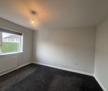 Minty Close, Broham - Photo 3