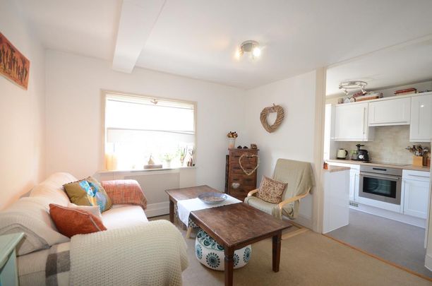 1 bedroom flat to rent - Photo 1