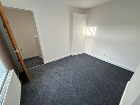 3 bedroom to let - Photo 5