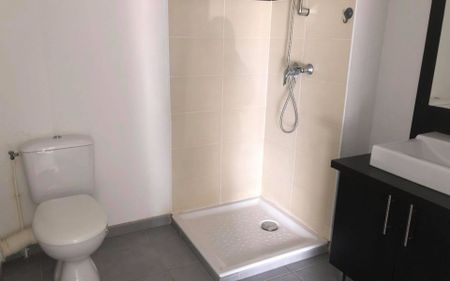 Appartement à louer 2 pièces • Saint-Geniès-Bellevue - Photo 3