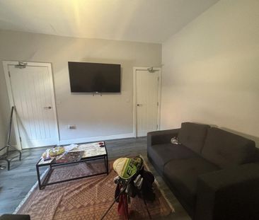 4 bedroom house to rent - Photo 3