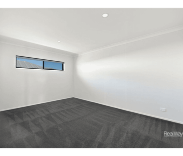 Executive Family Living in the Avenues – Highfields - Photo 6