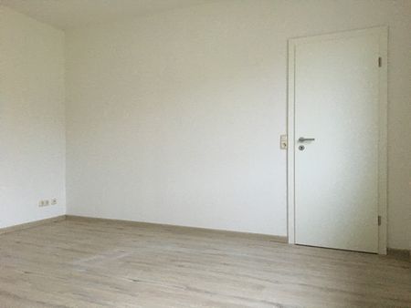 Einladende 3- Zimmerwohnung mit Einbauküche in der Paulsstadt - Photo 2
