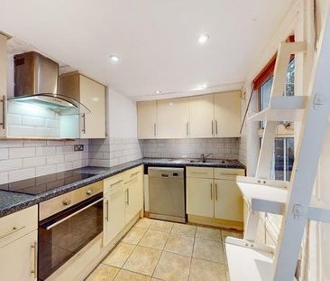 1 bedroom in a flat share to rent - Photo 5