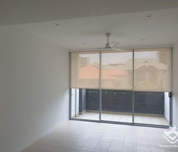 1B 1B 1C Comfy Apartment in the South Brisbane! - Photo 5