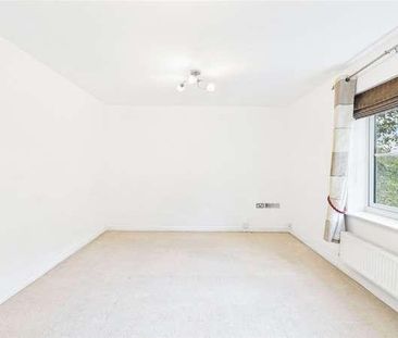 Sachfield Drive, Chafford Hundred, Essex, RM16 - Photo 1