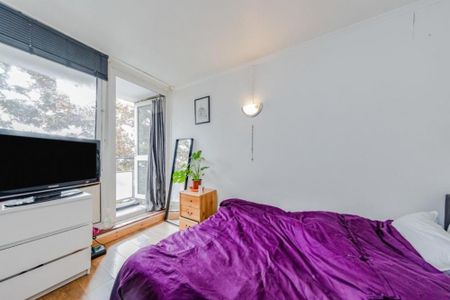 4 bedroom flat to rent - Photo 2